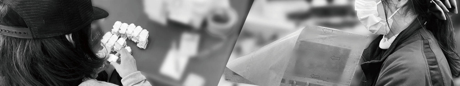 アクリルグッズを加工するスタッフ